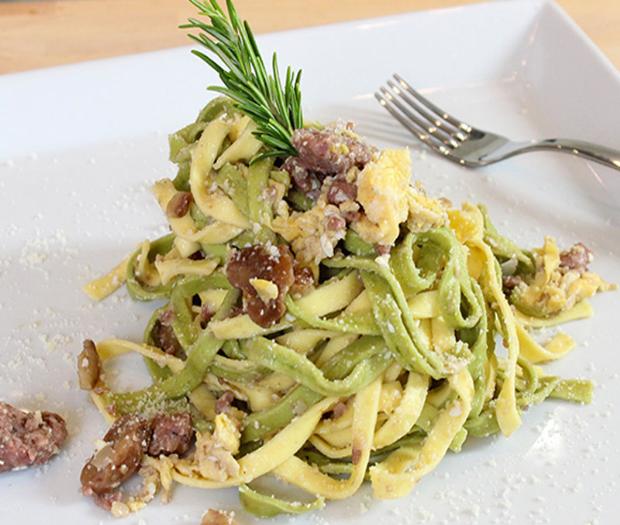 Paglia E Fieno Pasta With Italian Sausage